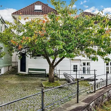 Det Gronne Huset I Verftsgaten Villa Bergen